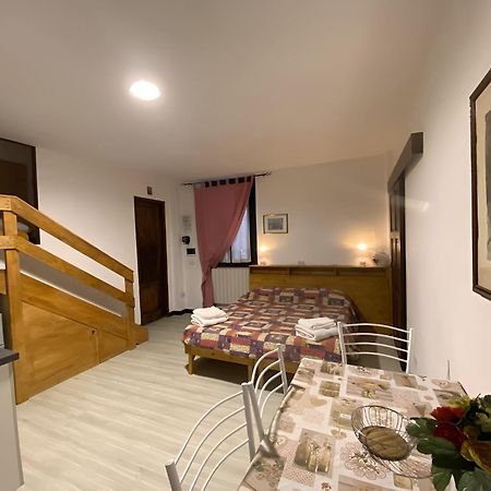 Antica Corte Milanese Novate Milanese Exterior photo